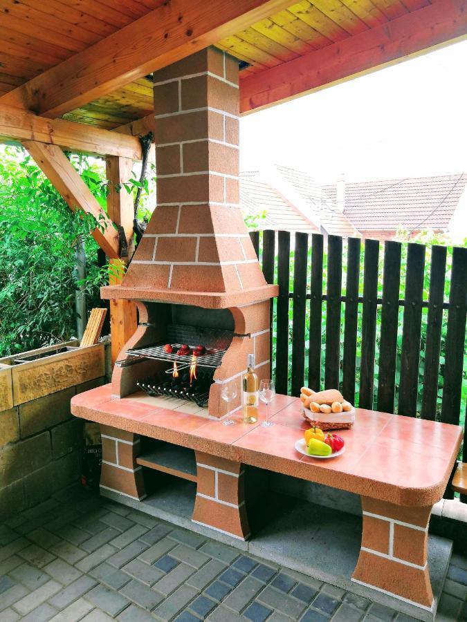 Apartman Marie Mutěnice Extérieur photo